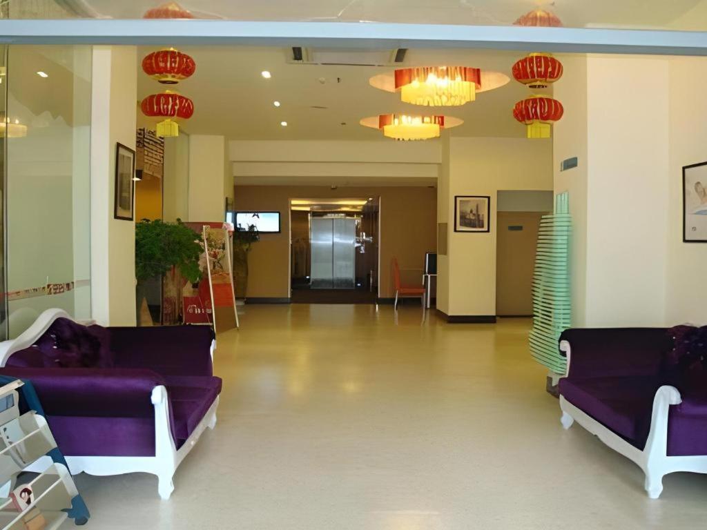 Jinjiang Inn Qingdao Wuxi Square Nanjing Road Metro Station Esterno foto
